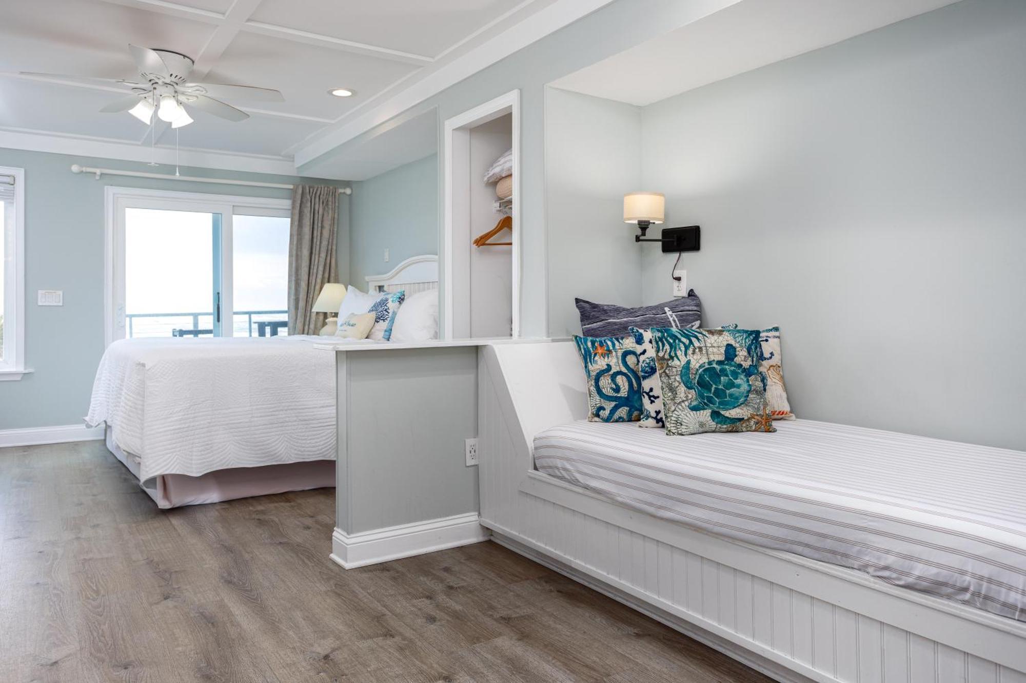 Отель The Saint Augustine Beach House Экстерьер фото