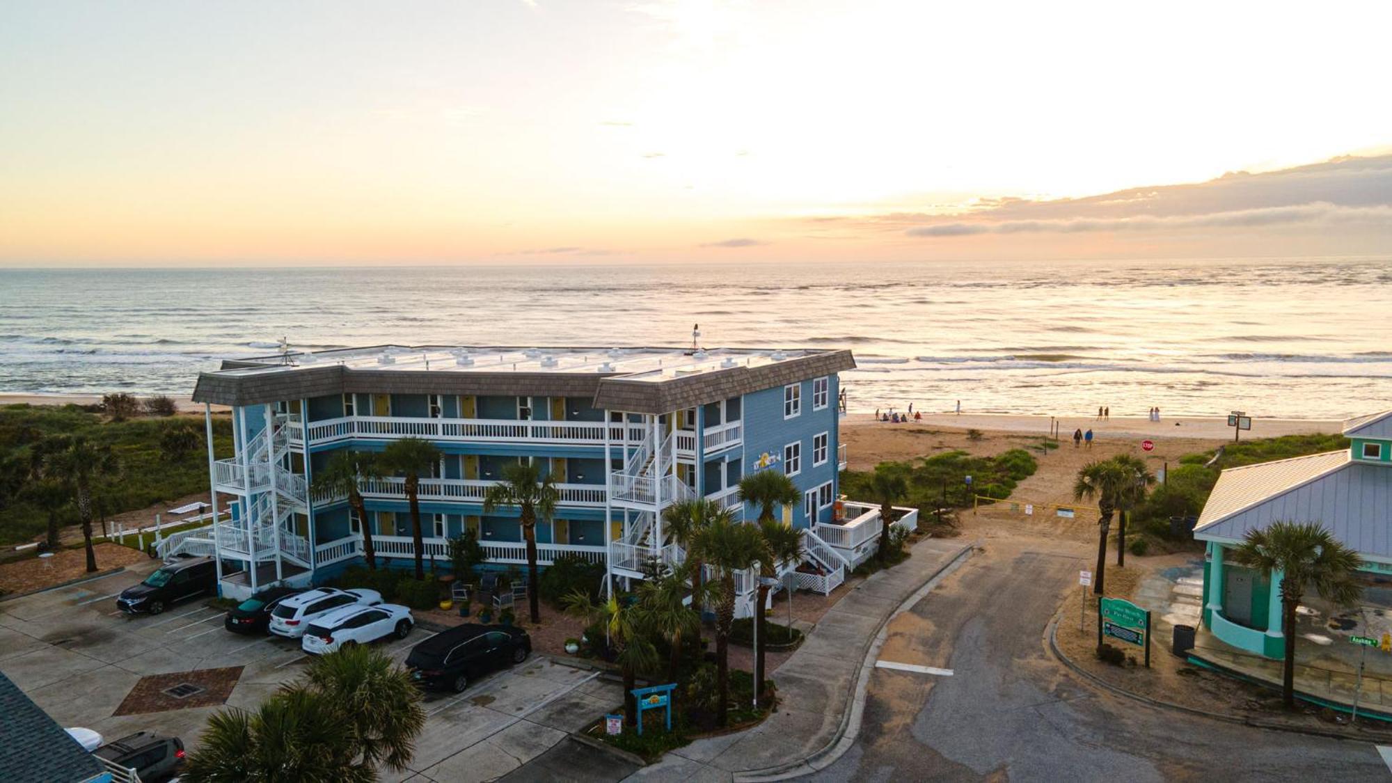 Отель The Saint Augustine Beach House Экстерьер фото